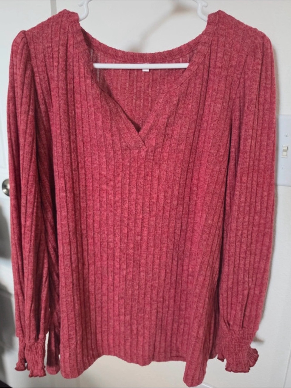 Women's Ribbed V-Neck Long-Sleeve Top - Rose/Red